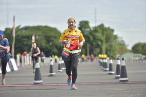 BIB: 458
                            <button type="button" onclick="openModal(4944160)" class="btn btn-primary btn-sm float-right btn-popup" data-toggle="modal" data-target=".modal-high-quality">
                        <i class="fas fa-shopping-cart"></i> Add to Cart
                    </button>
                                            <button type="button" onclick="isThisMe(4944160, true)" class="btn btn-success btn-sm float-right btn-popup btn-isme hidden" data-toggle="tooltip" data-placement="bottom" title="นี่คือรูปของคุณใช่ไหม คลิกที่นี่เพื่อเอาเข้าอัลบั้ม">
                        <i class="fas fa-plus"></i> Add to album
                    </button>
                    <button type="button" onclick="isThisMe(4944160, false)" class="btn btn-warning btn-sm float-right btn-popup btn-isnotme hidden">
                        <i class="fas fa-ban"></i> Remove from album
                    </button>